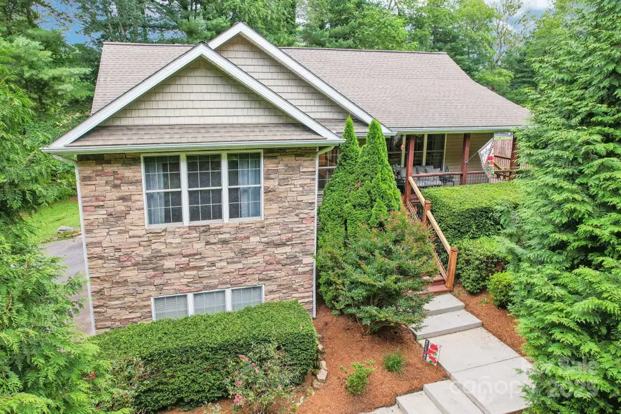 33 Warlick Road, Mills River, NC 28759 - Image #3