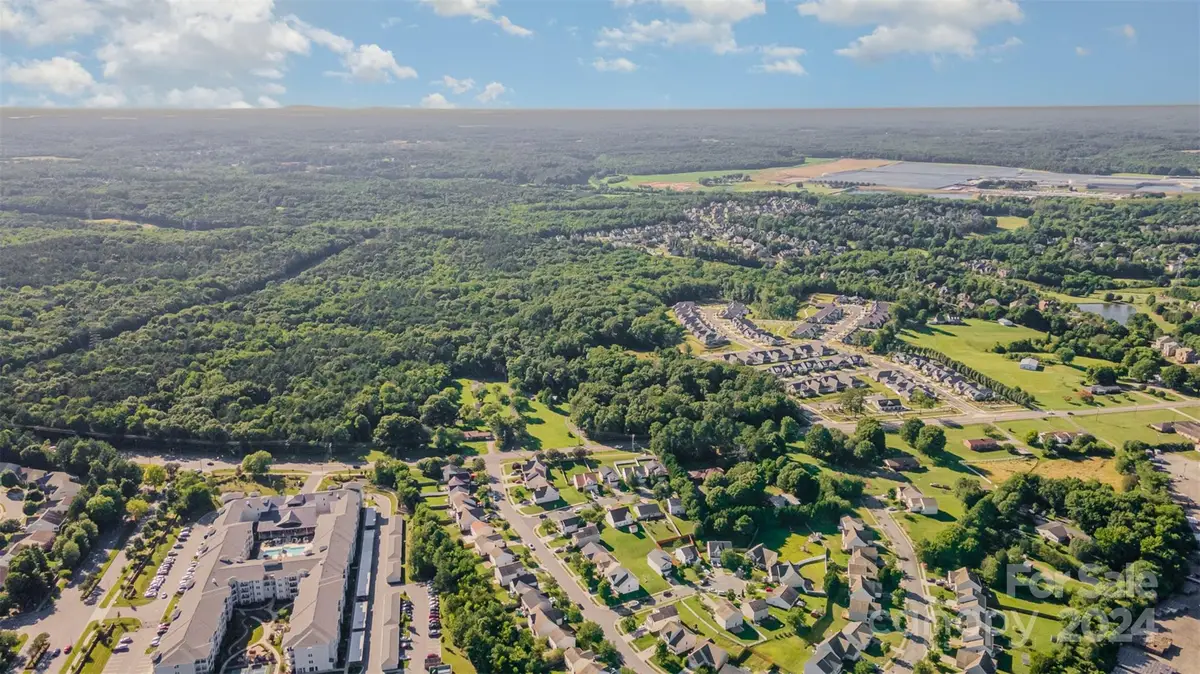 14035 Eastfield Road, Huntersville, NC 28078 - Image #1