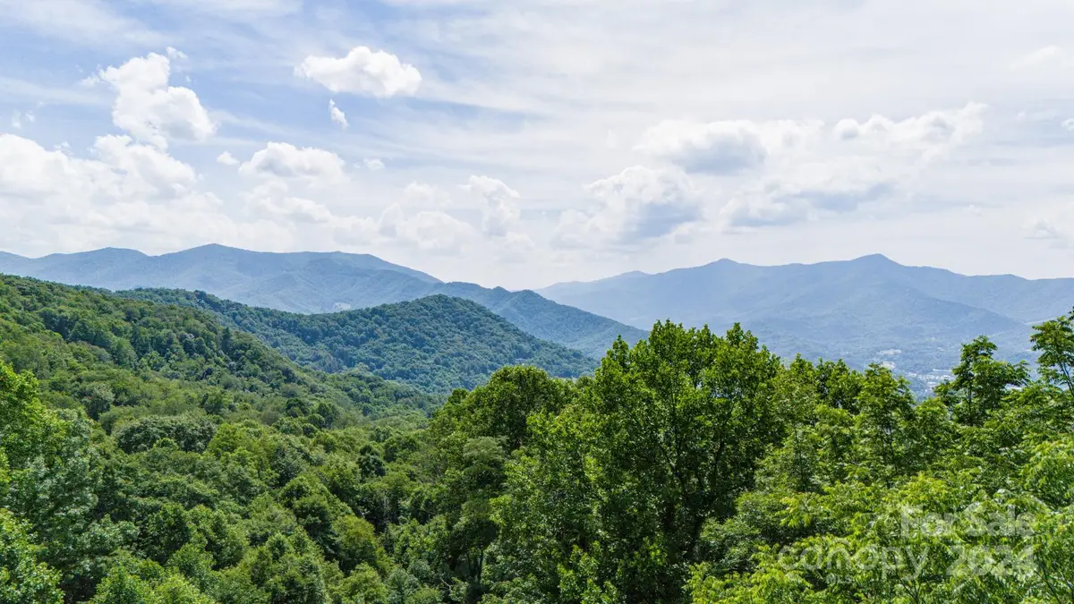 35 Twisted Trail, Waynesville, NC 28786 - Image #1