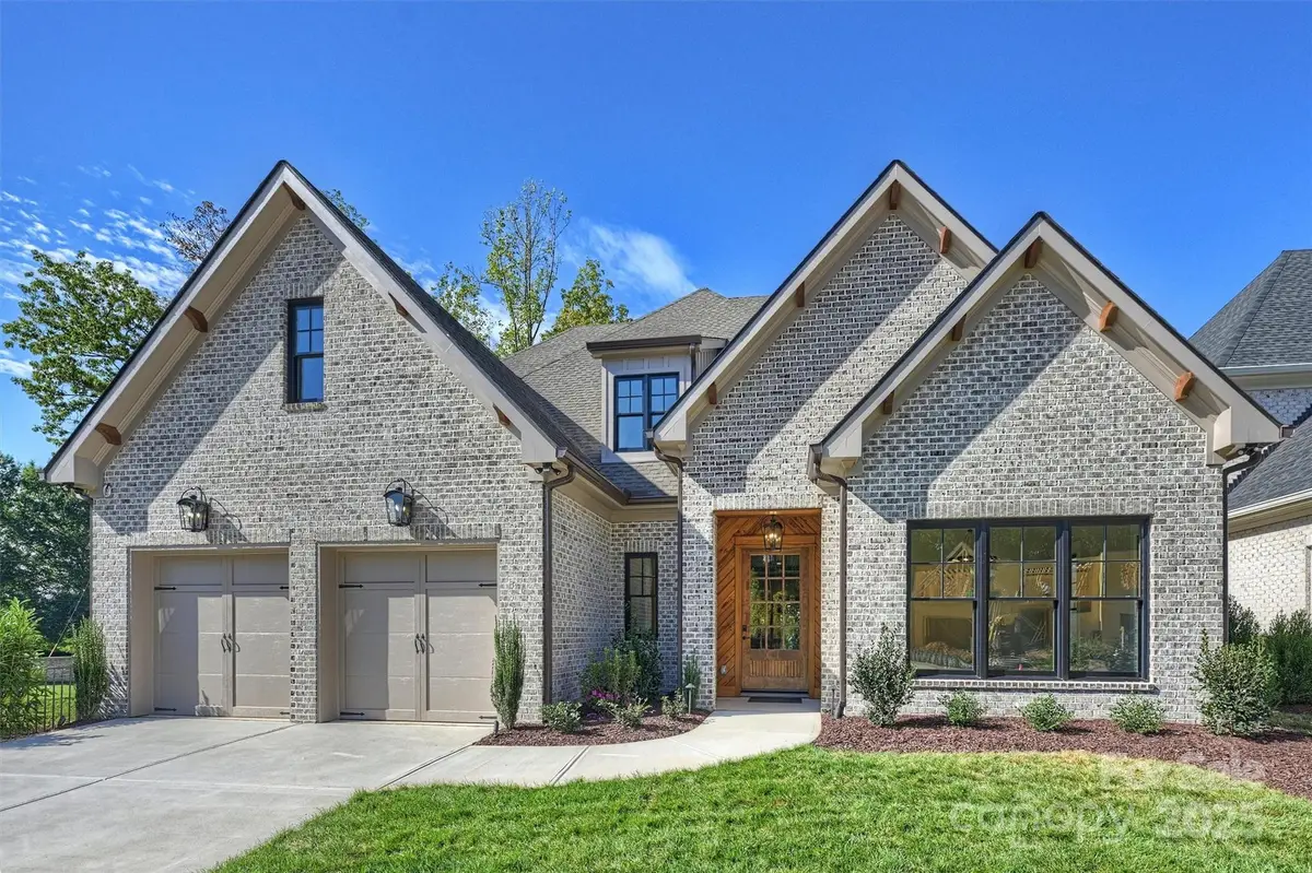 1211 Royal Prince Court, Charlotte, NC 28211 - Image #1