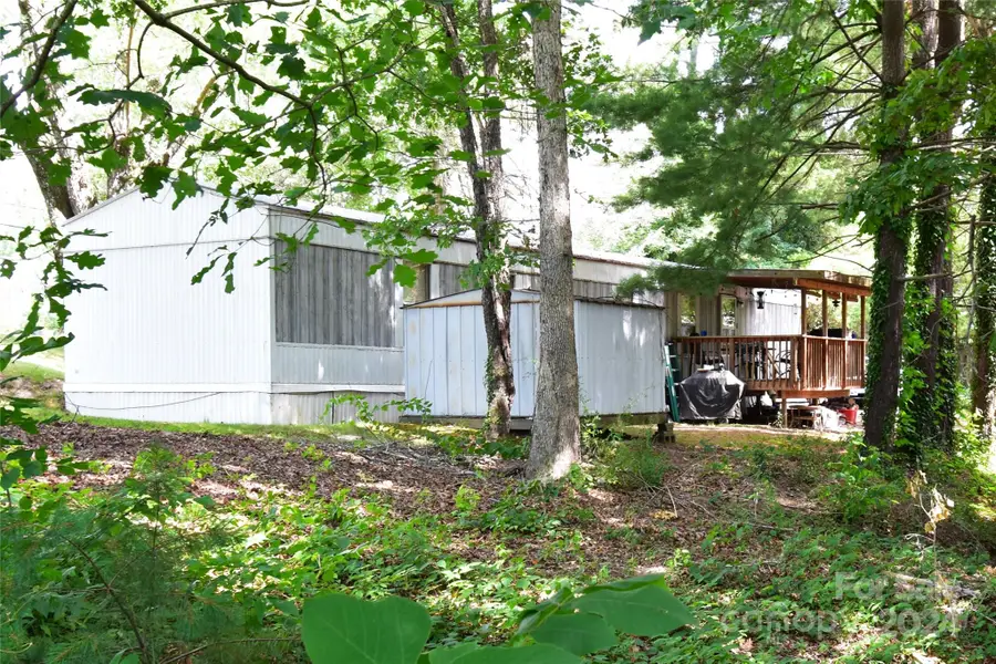 295 Asbury Road, Candler, NC 28715 - Image #3