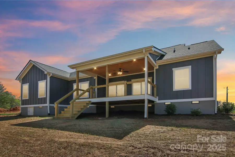 35 Haywood Park Drive, Hendersonville, NC 28791 - Image #3