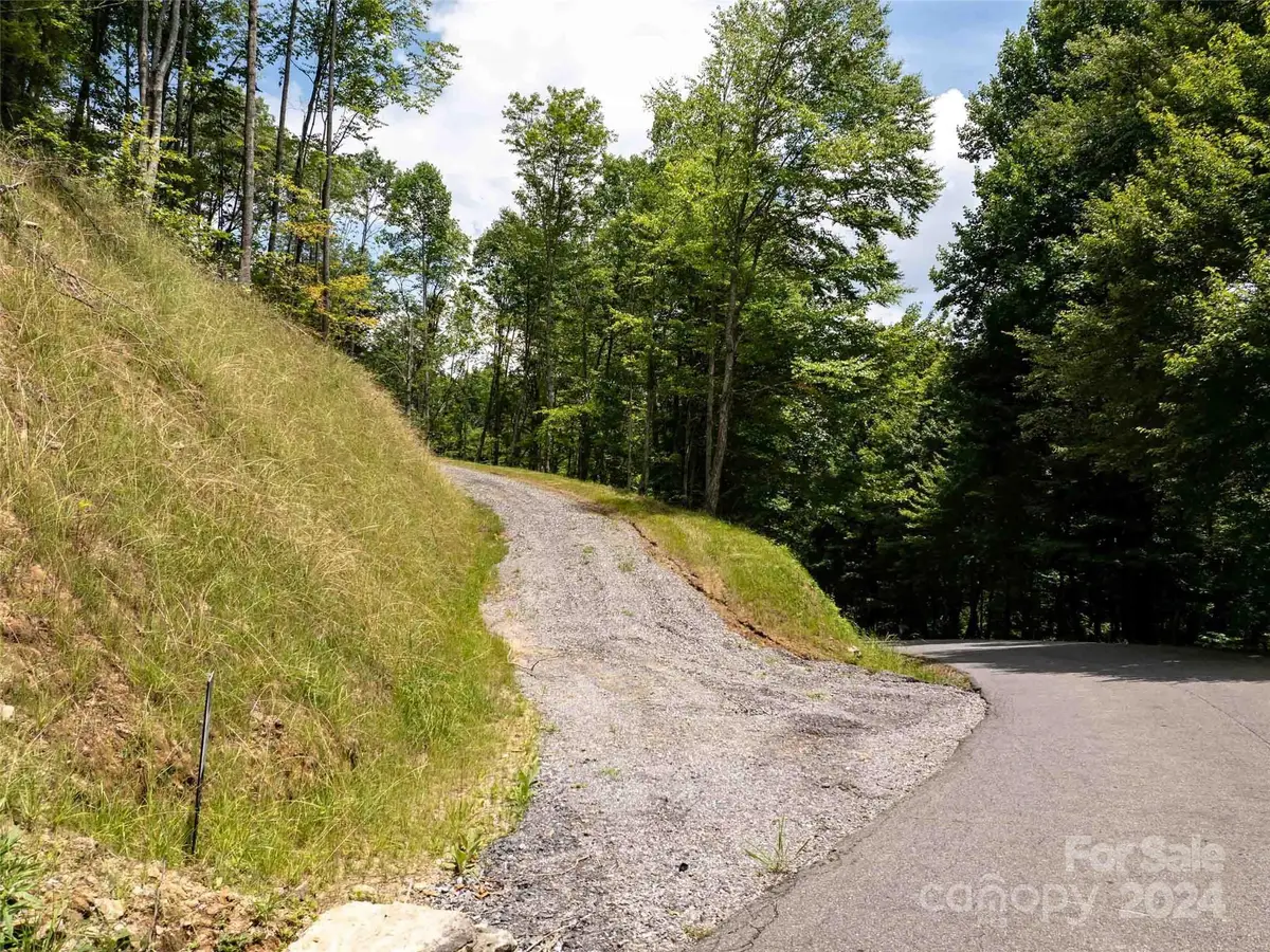 #32 Tapestry Trail, Waynesville, NC 28785 - Image #1