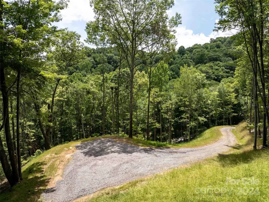 #32 Tapestry Trail, Waynesville, NC 28785 - Image #3