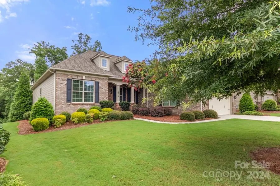 15814 Vale Ridge Drive, Charlotte, NC 28278 - Image #3