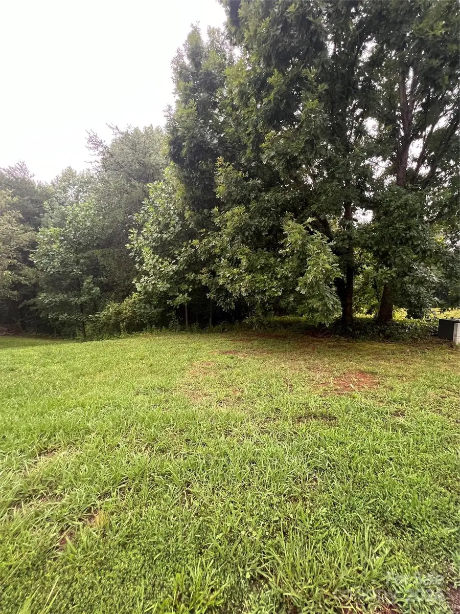 000 Easy Street #18, Lake Lure, NC 28746 - Image #3