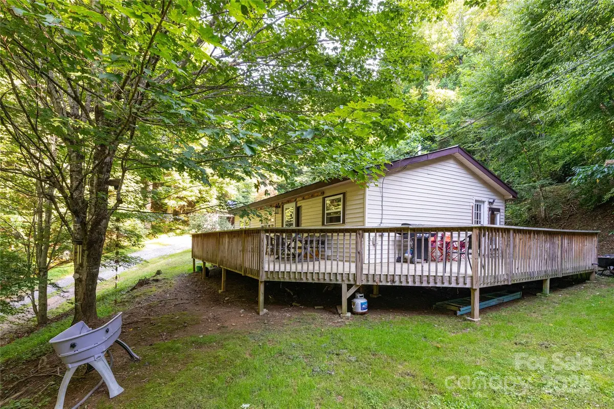500 Chimney Log Road, Marshall, NC 28753 - Image #1