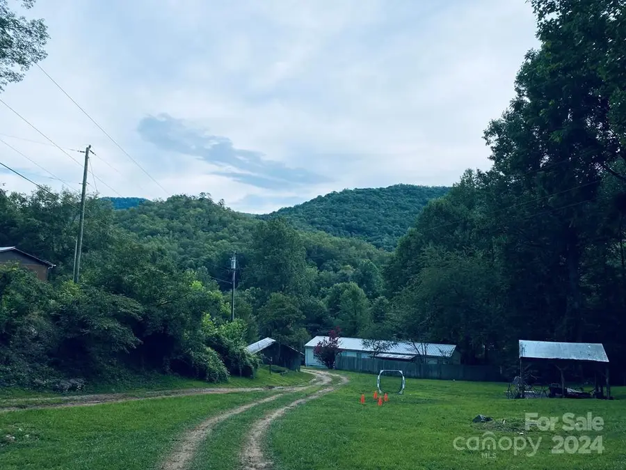 3 Rock And Roll Lane, Sylva, NC 28779 - Image #2