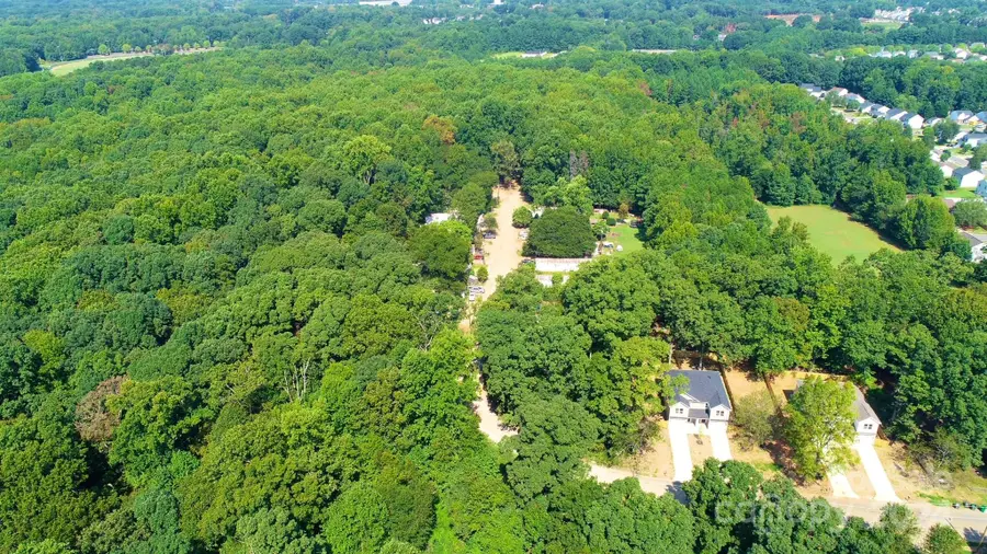 4301 Perkins Road, Charlotte, NC 28269 - Image #3