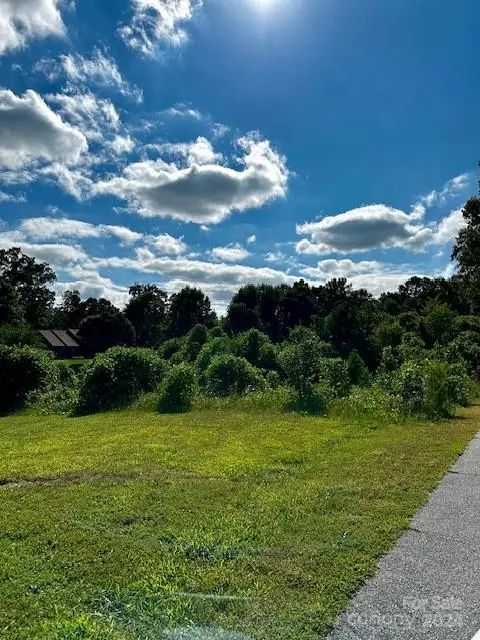 9459 Westridge Drive, Hickory, NC 28601 - Image #3