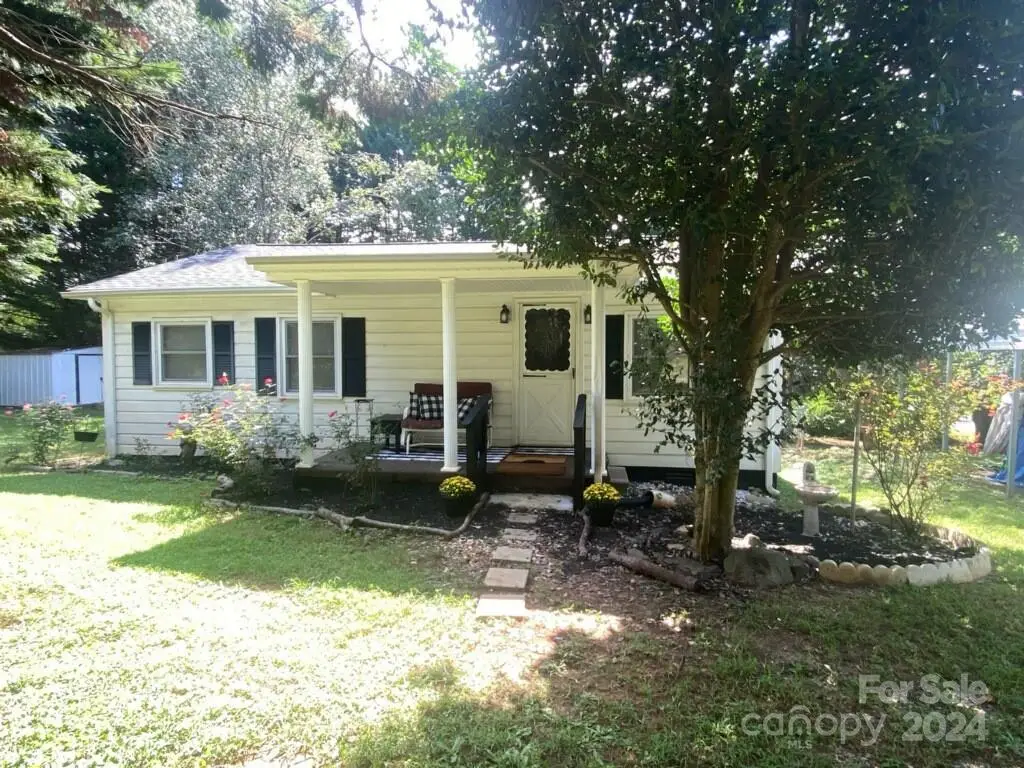 102 Aderholdt Road, Bessemer City, NC 28016 - Image #1
