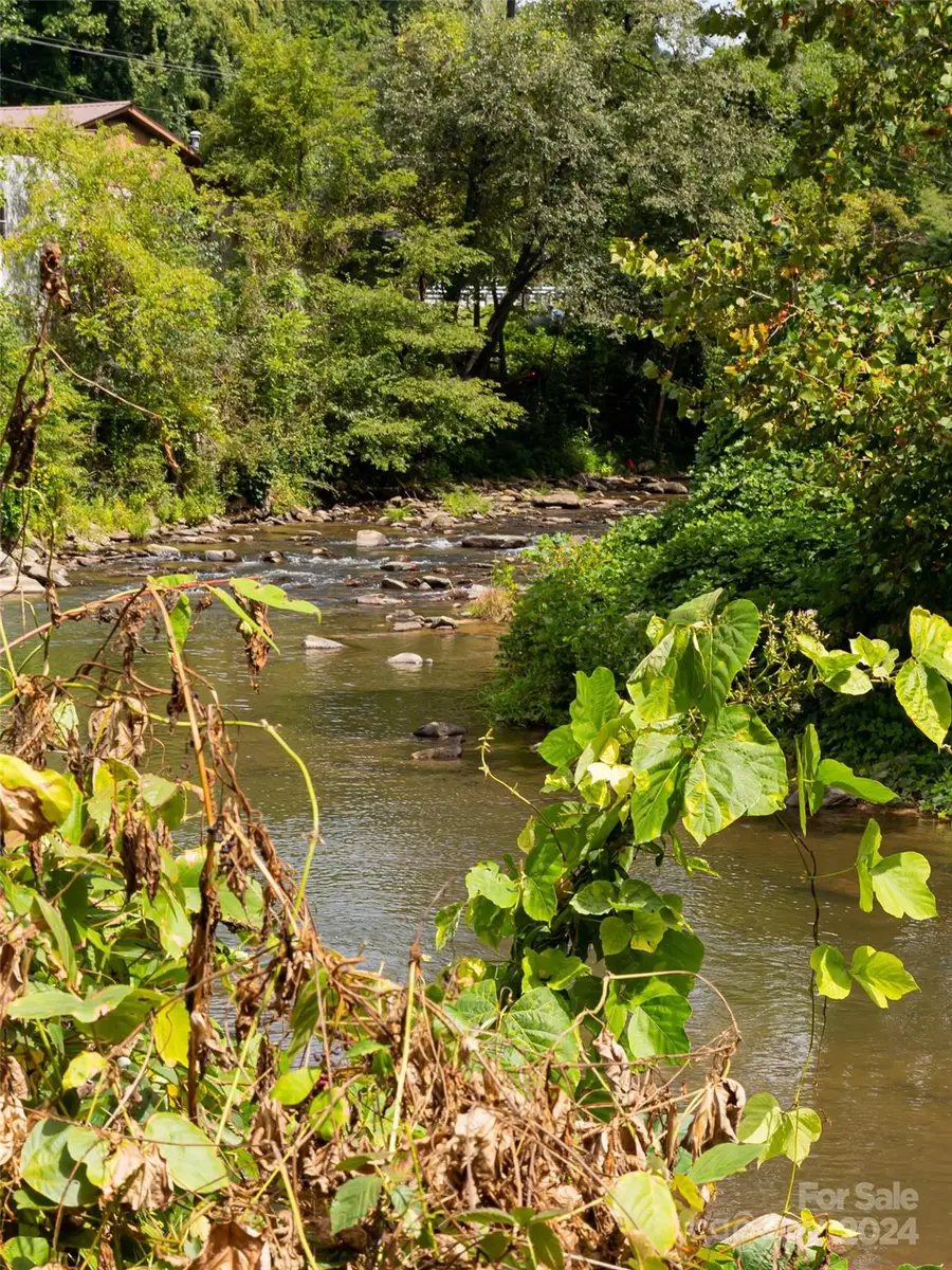 185-217 Three Rivers Drive #1-5, Hendersonville, NC 28792 - Image #2