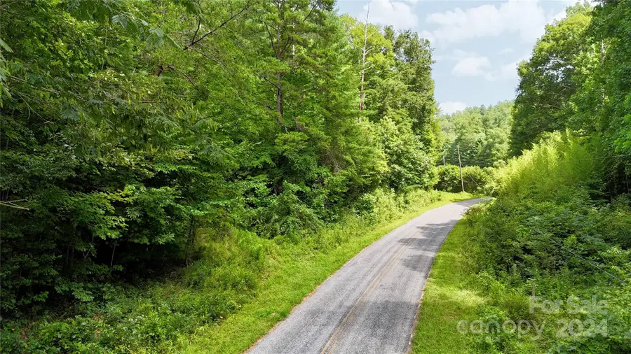 377 Jake Taylor Road, Murphy, NC 28906 - Image #2