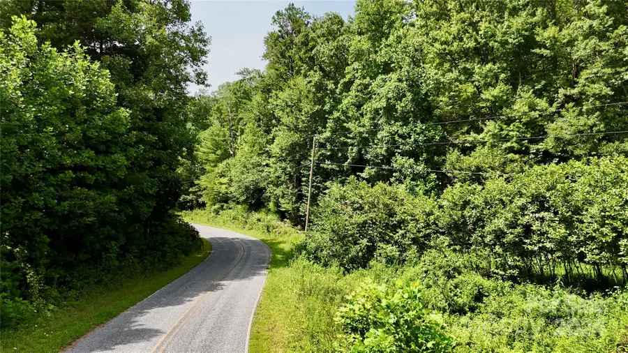 377 Jake Taylor Road, Murphy, NC 28906 - Image #3