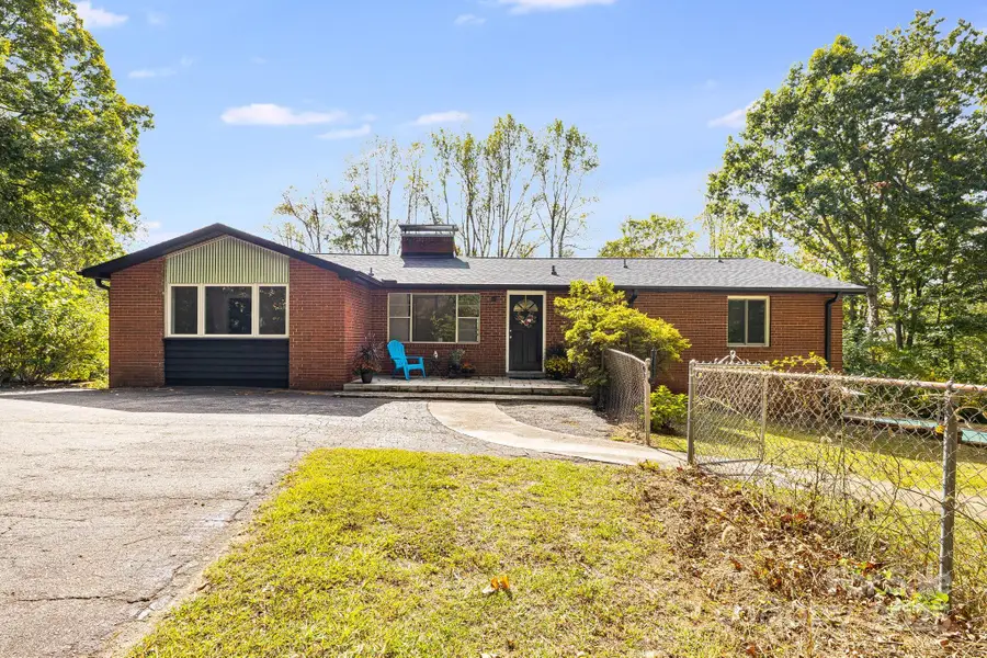 40 Mintz Lane, Swannanoa, NC 28778 - Image #2