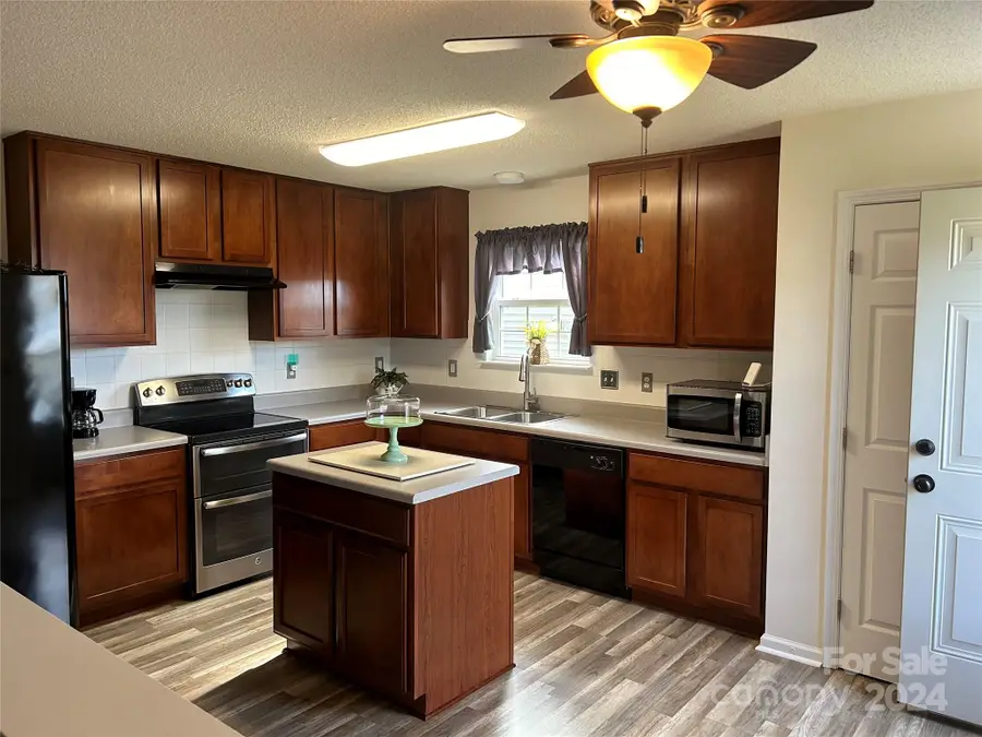 234 Palace Green Lane #195 4A, Sanford, NC 27330 - Image #2