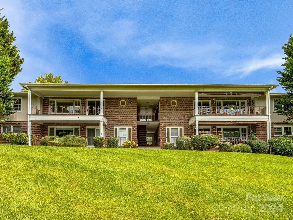 410 Golf View Condo Lane #2D, Hendersonville, NC 28739 - Image #1