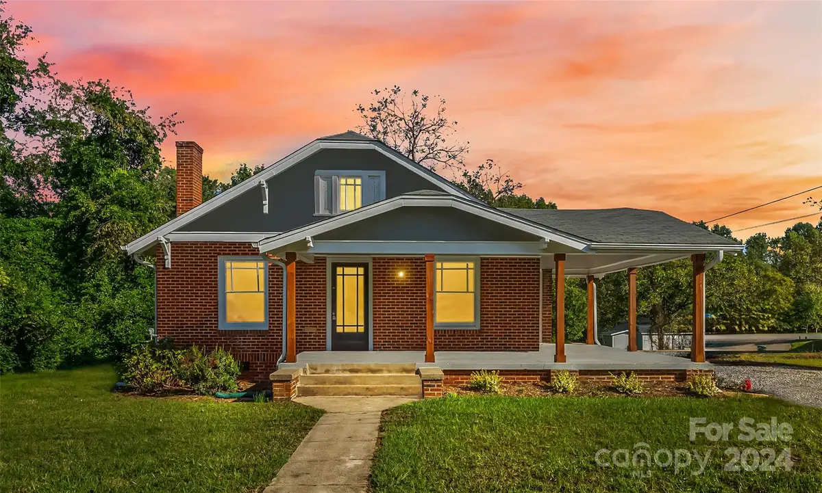 2523 Kool Park Road Ne, Hickory, NC 28601 - Image #1