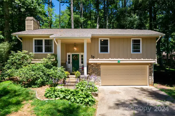 10 Muirfield Drive, Arden, NC 28704