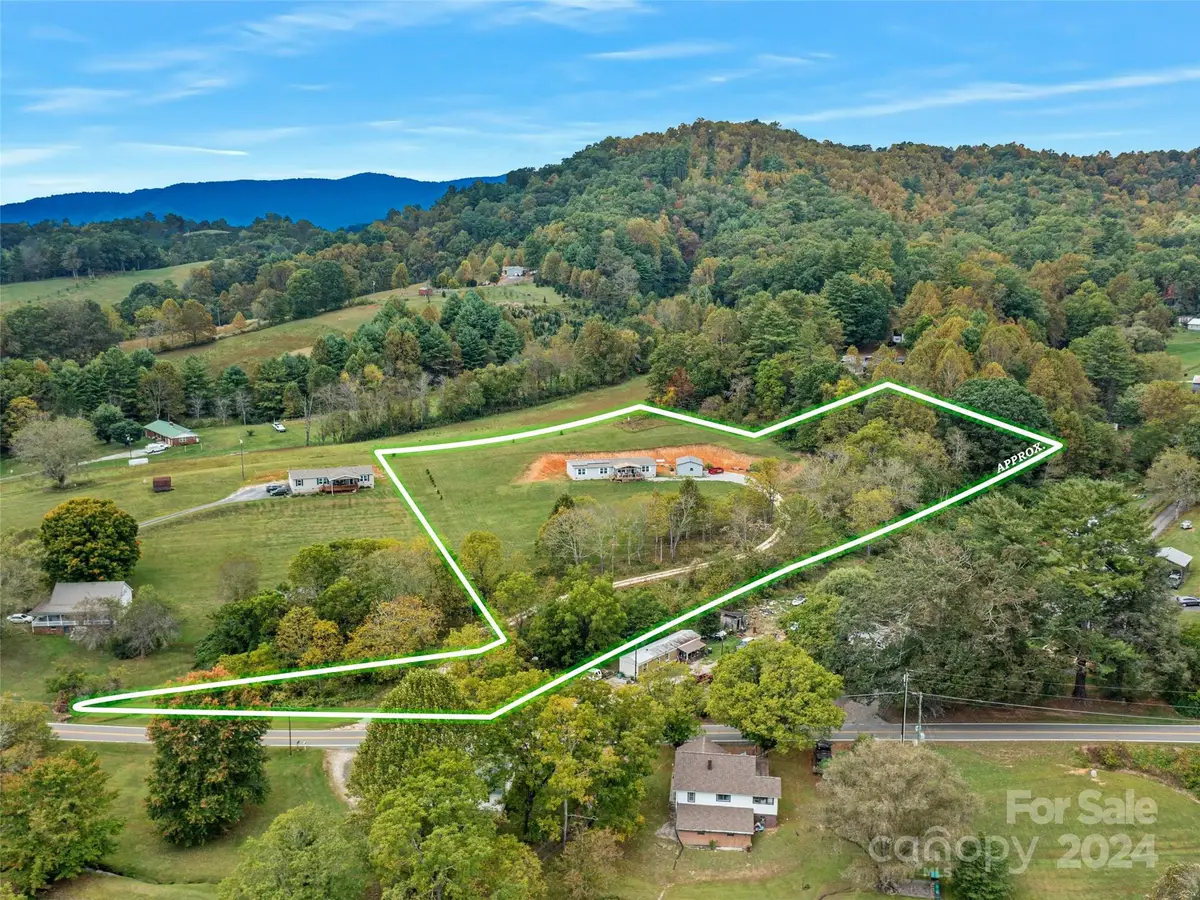 3734 Snow Creek Road, Bakersville, NC 28705 - Image #1