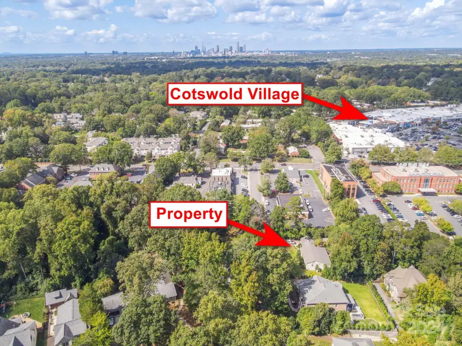 2933 Robin Road, Charlotte, NC 28211 - Image #2