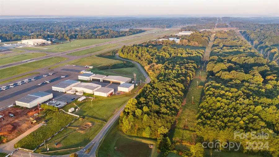 130 Aviation Drive, Statesville, NC 28677 - Image #3
