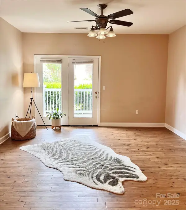 11264 Hyde Pointe Court, Charlotte, NC 28262