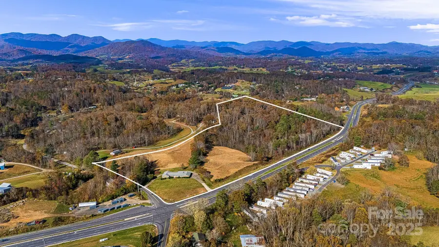 7 Brookshire Road, Leicester, NC 28748 - Image #2