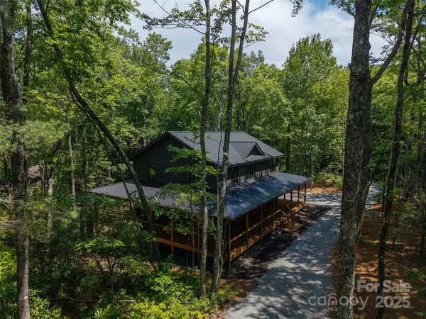 365 Cherokee Circle, Lake Toxaway, NC 28747