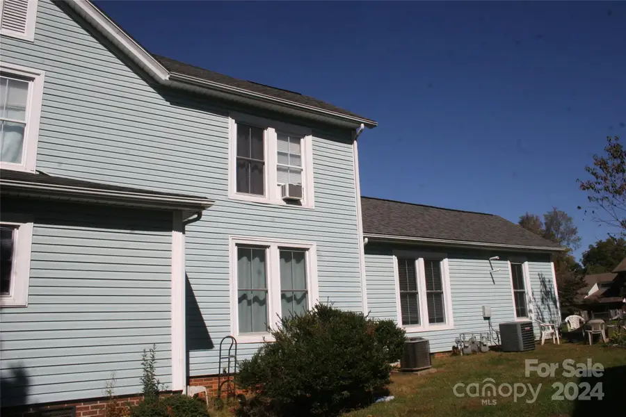 316 N Government Street, Lincolnton, NC 28092 - Image #2