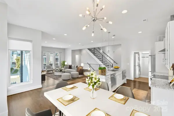 916-A Westbrook Drive, Charlotte, NC 28202