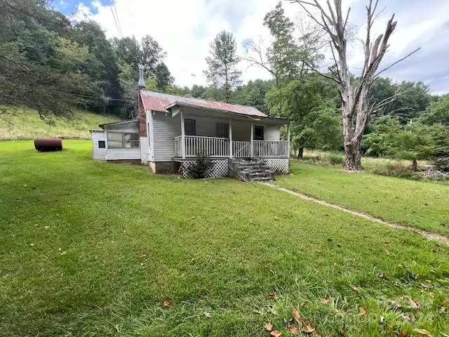 1030 Long Branch Road, Green Mountain, NC 28740 - Image #3
