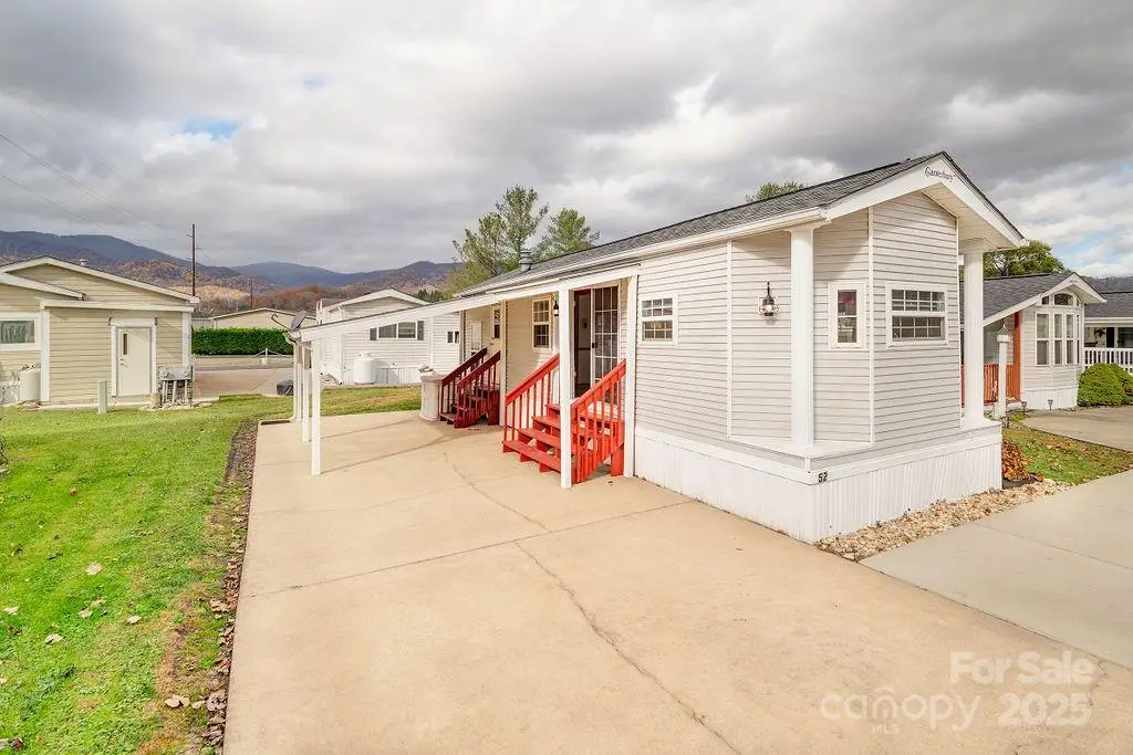 52 Strollers Lane, Waynesville, NC 28785 - Image #1