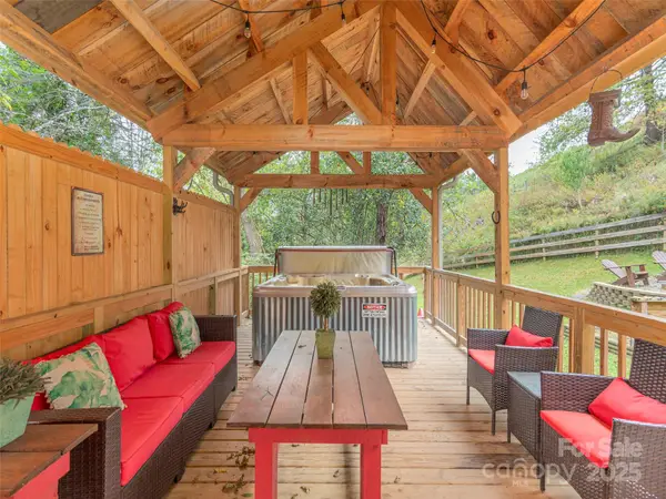 3838 Panther Creek Road, Clyde, NC 28721