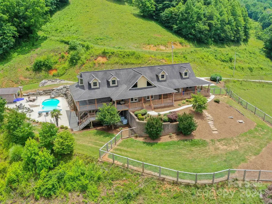 317 Camp Branch Road, Clyde, NC 28721 - Image #3