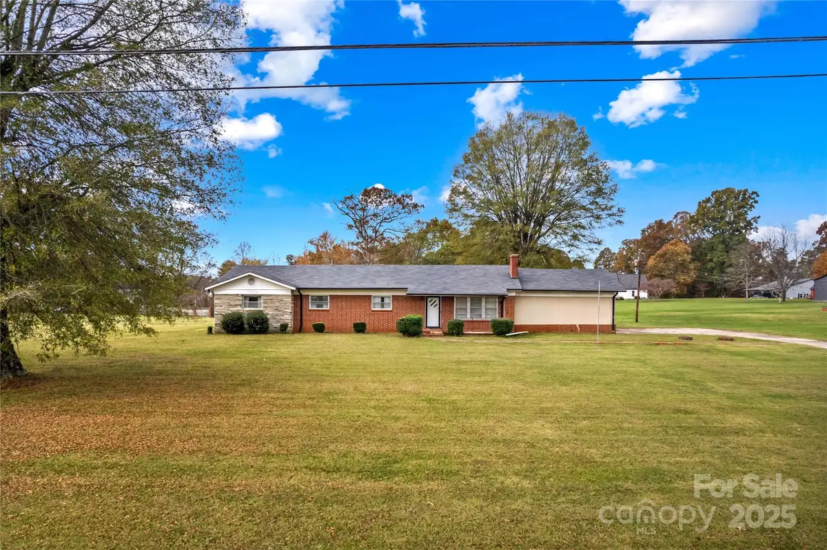 4501 Taylorsville Highway, Statesville, NC 28625 - Image #1