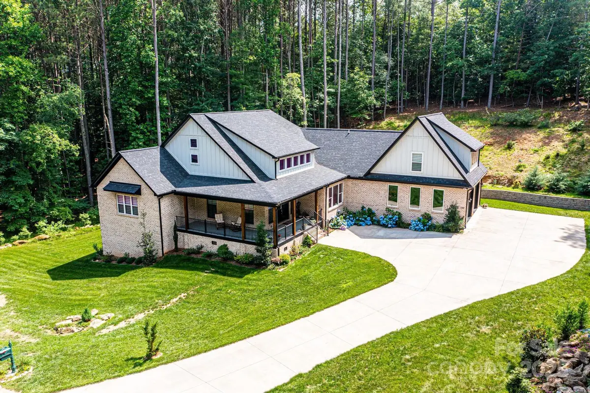 100 White Fawn Circle, Granite Falls, NC 28630 - Image #1