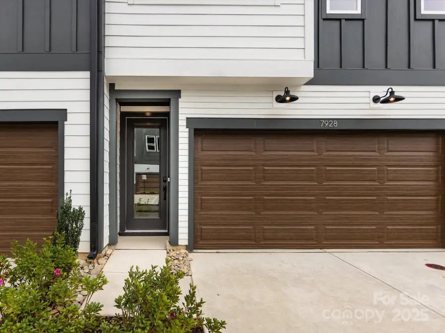 7928 Cedarsmith Court, Charlotte, NC 28217 - Image #3