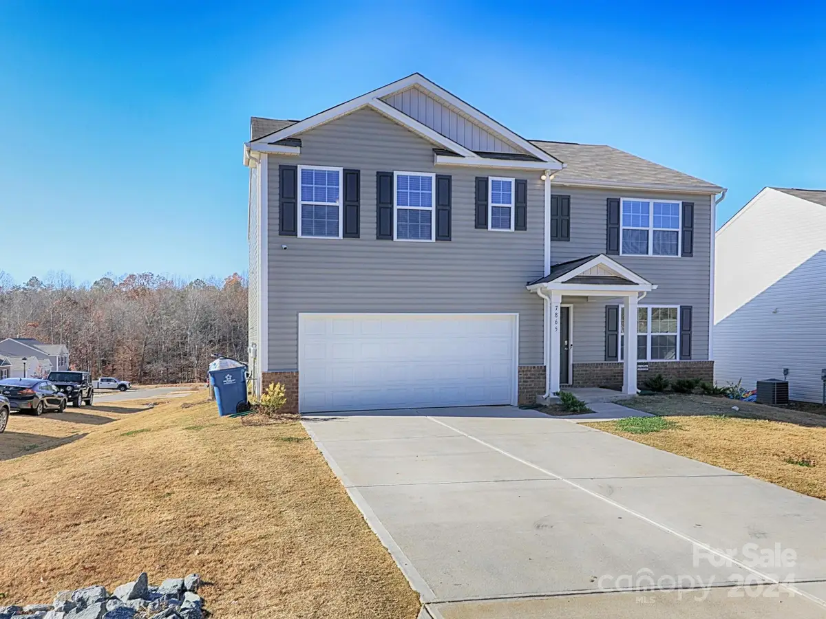 7865 Whispering Stream Drive, Sherrills Ford, NC 28673 - Image #1