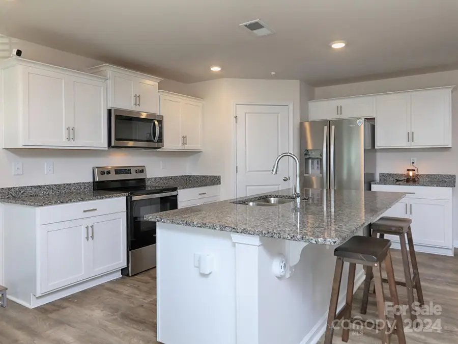 7865 Whispering Stream Drive, Sherrills Ford, NC 28673 - Image #3