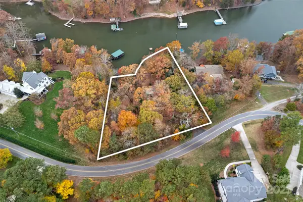 205 Grasshopper Circle, Mooresville, NC 28117