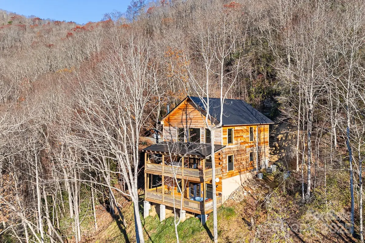 350 Hickory Springs Trail, Bryson City, NC 28713 - Image #1