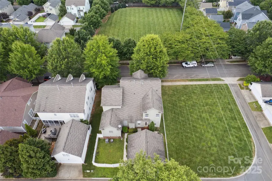 14632 Holly Springs Drive, Huntersville, NC 28078 - Image #2