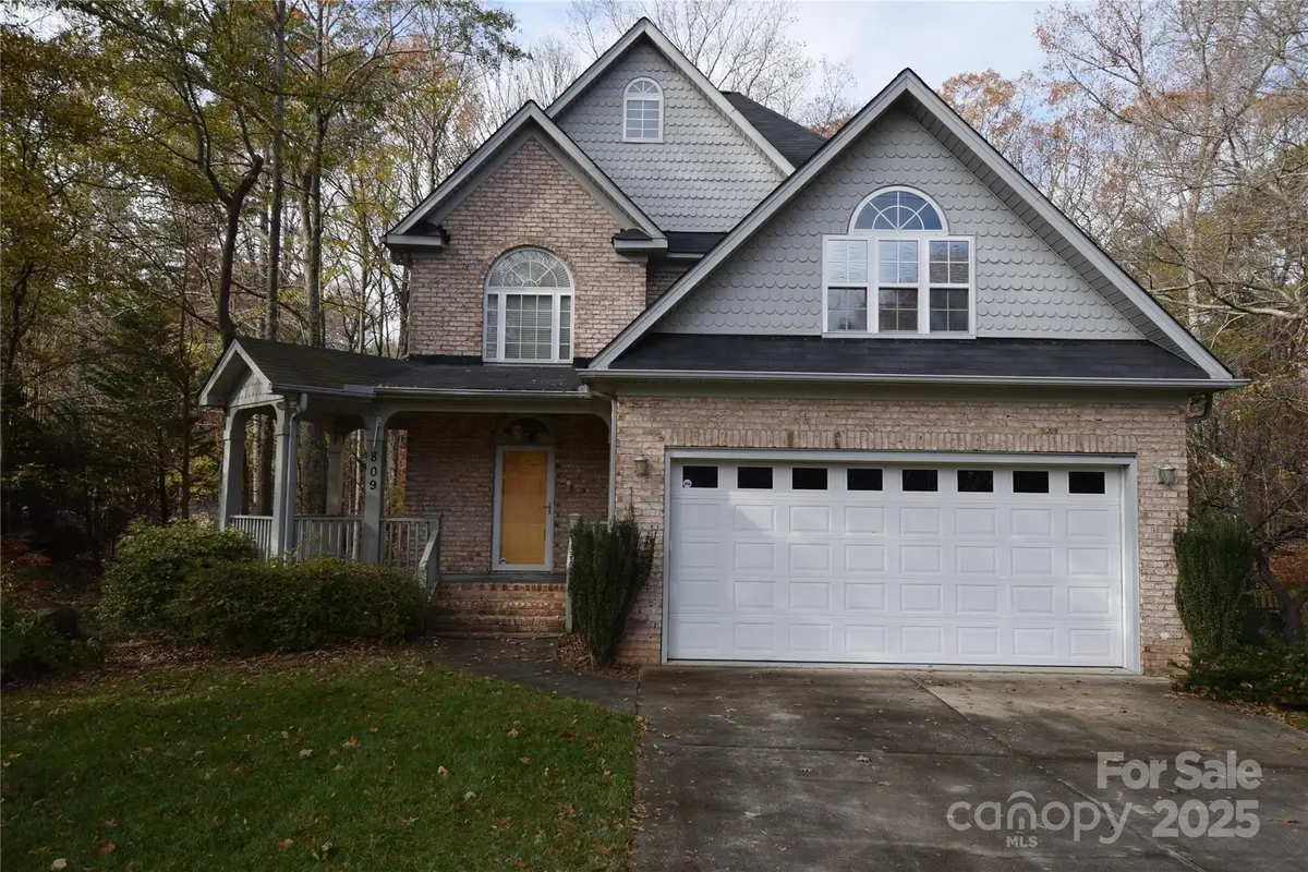 809 Pine Forest Road, Charlotte, NC 28214 - Image #1