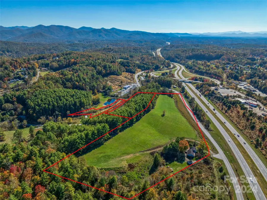 1475 Crossroads Parkway, Mars Hill, NC 28754 - Image #2