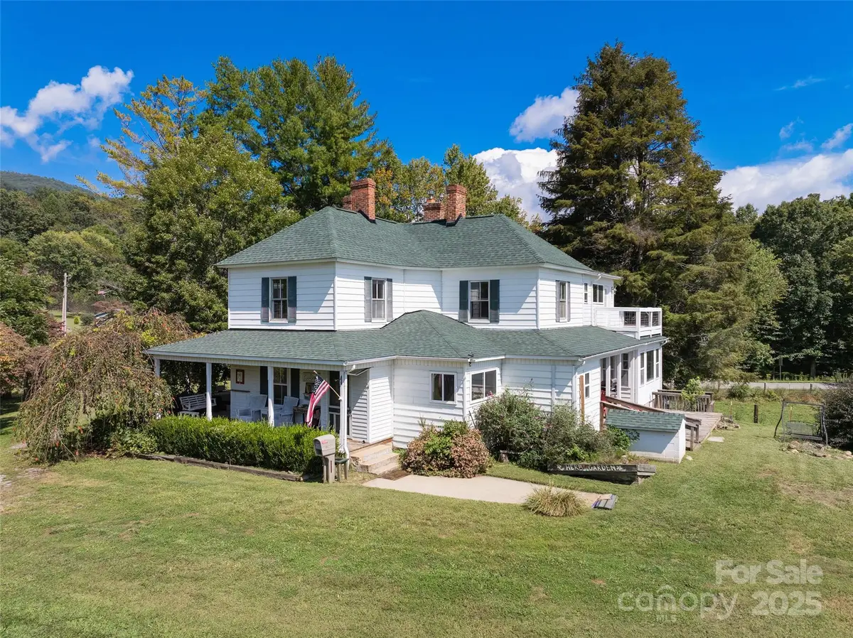 4912 Pigeon Road, Waynesville, NC 28786 - Image #1