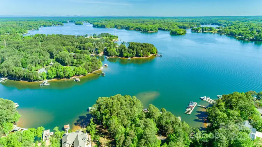 2471 Camelia Pointe Drive, Sherrills Ford, NC 28673 - Image #2