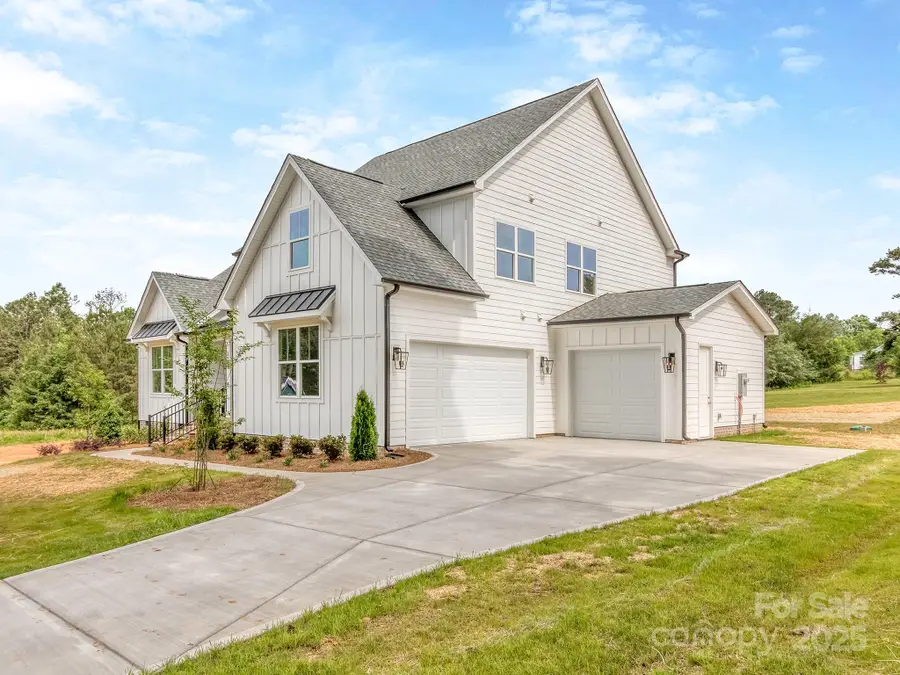 320 Triple Ponds Court, Clover, SC 29710 - Image #3