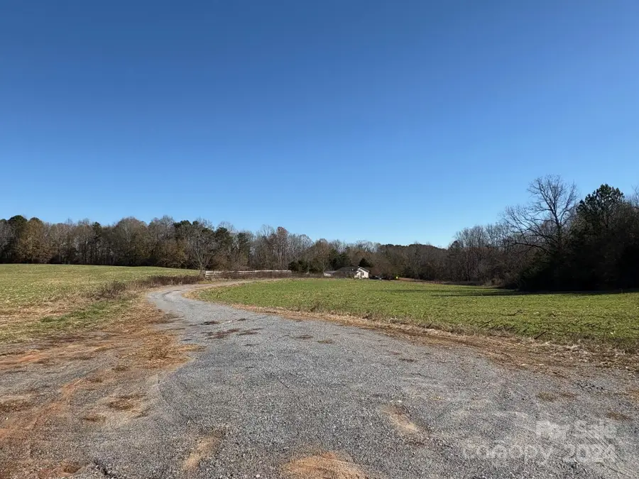 340 Beaver Dam Church Road, Shelby, NC 28152 - Image #3