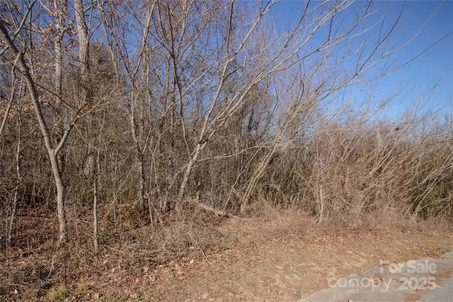 740 Chatsworth Circle Se #18, Lenoir, NC 28645 - Image #3